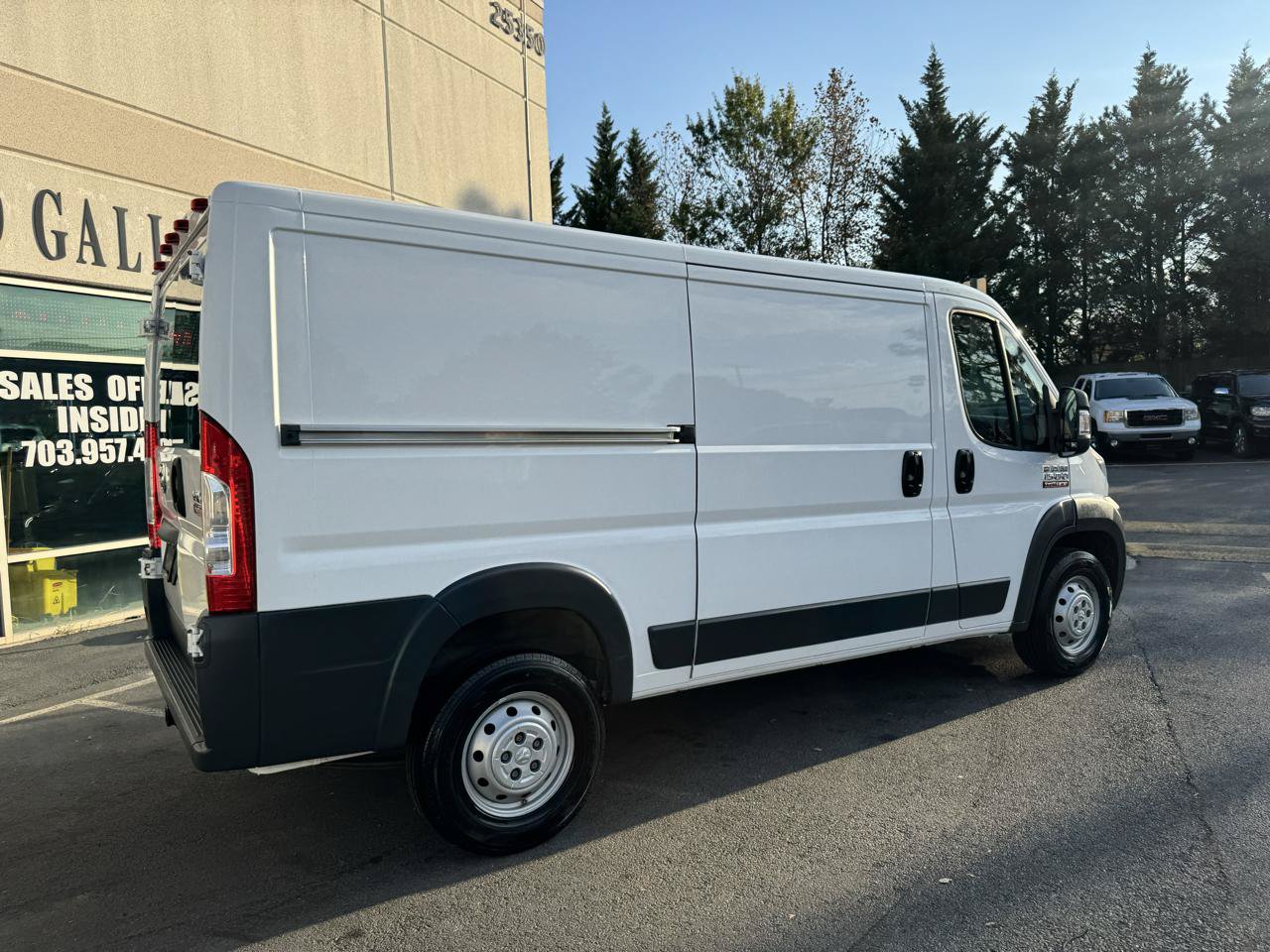 Used 2017 RAM ProMaster 1500 FWD image 4
