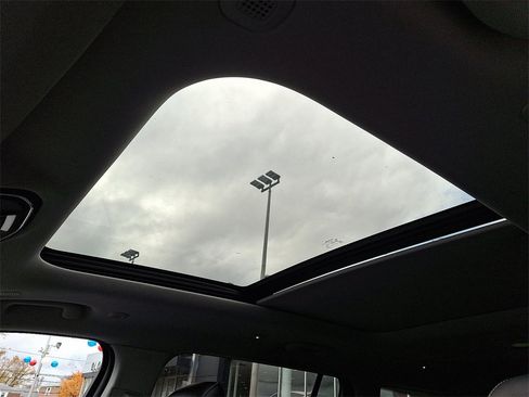 Used 2021 Jeep Grand Cherokee L Limited image 15