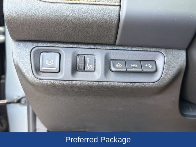 Used 2023 GMC Acadia AT4 w/ Technology Package AWD/4WD image 13