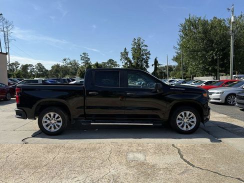 Used 2019 Chevrolet Silverado 1500 Custom w/ Custom Value Package RWD image 4