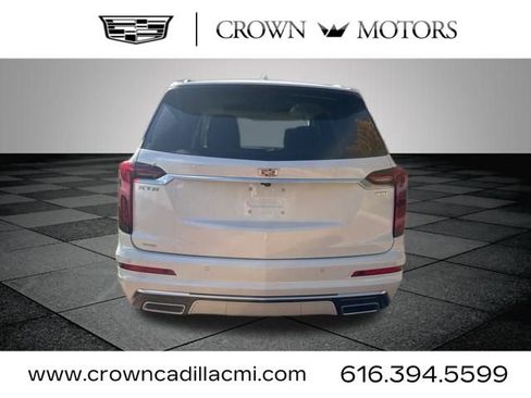 New 2025 Cadillac XT6 Premium Luxury image 9