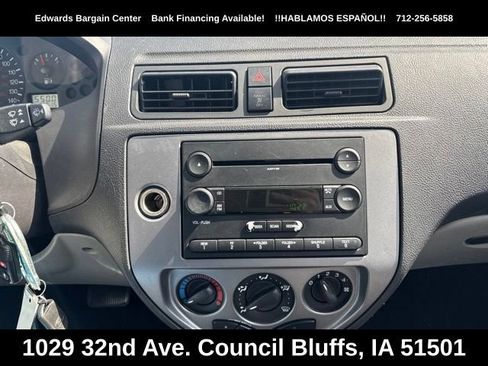 Used 2005 Ford Focus ZX5 Hatchback FWD image 14