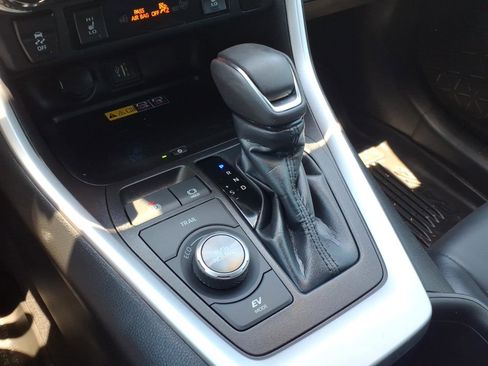 Certified 2023 Toyota RAV4 XSE AWD/4WD image 19