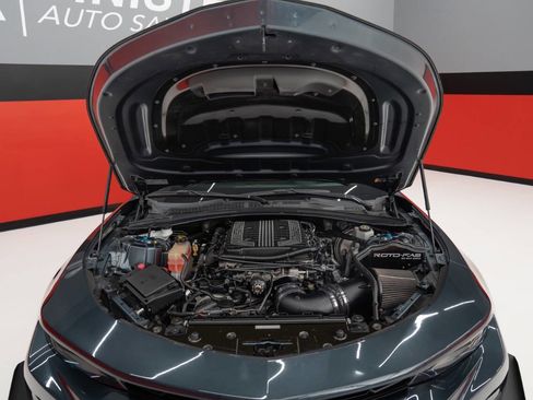 Used 2019 Chevrolet Camaro ZL1 RWD image 10