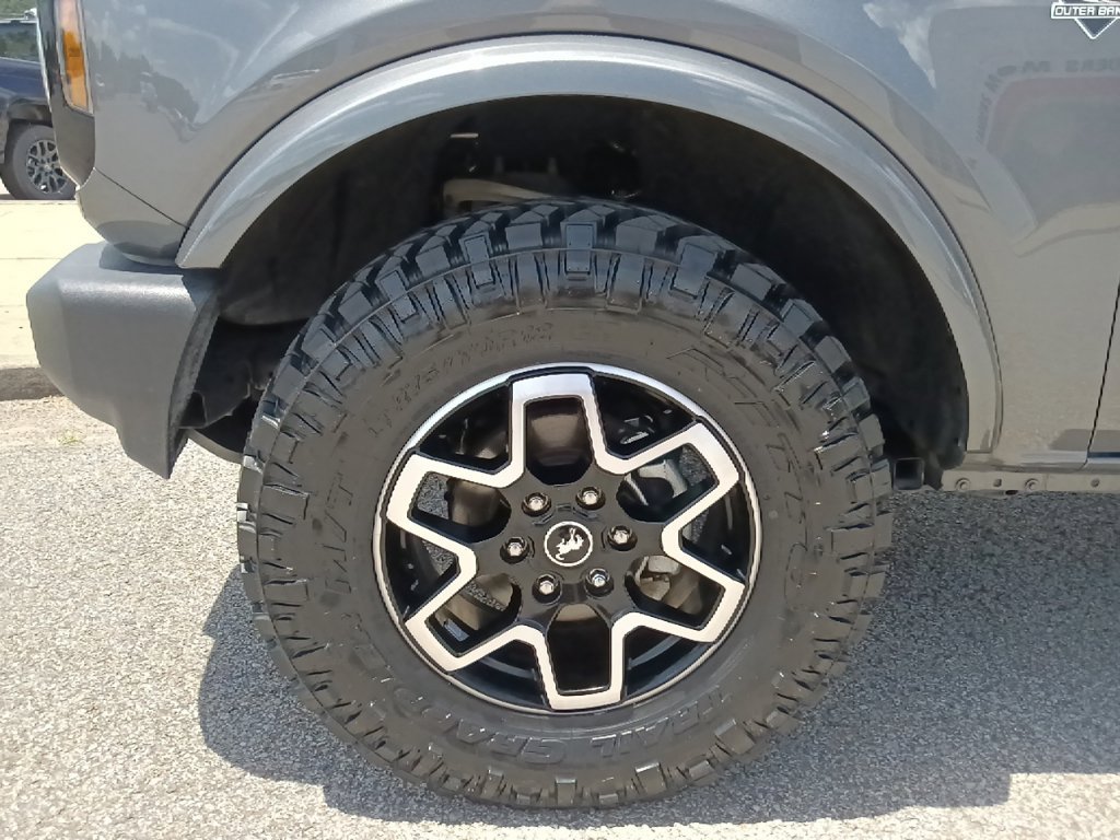 Used 2023 Ford Bronco Outer Banks AWD/4WD image 10