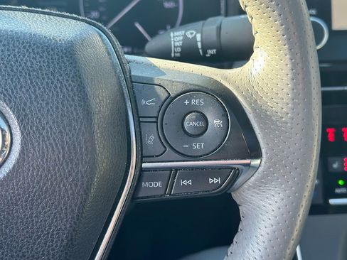 Used 2019 Toyota Avalon Limited w/ Advanced Safety Package image 10