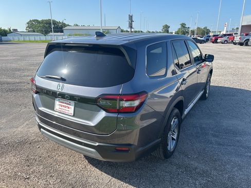 Used 2024 Honda Pilot EX-L image 6