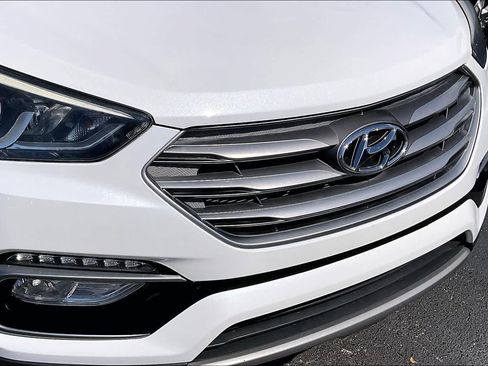 Used 2018 Hyundai Santa Fe Sport image 29