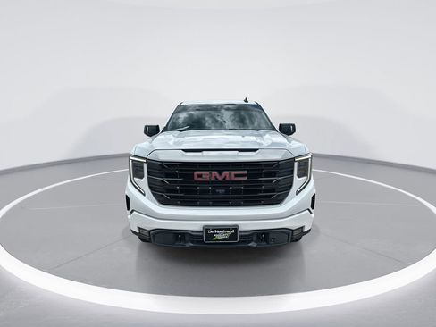 Used 2022 GMC Sierra 1500 Elevation w/ Elevation Premium Package AWD/4WD image 3