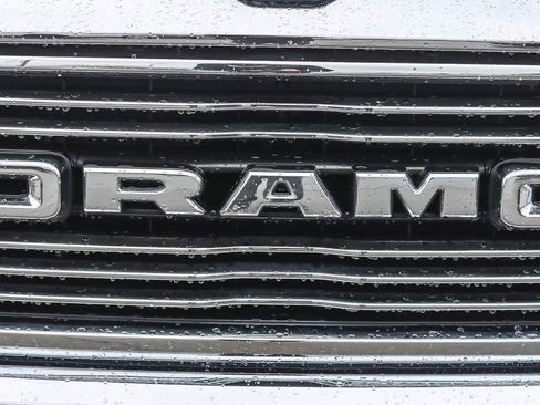 Used 2019 RAM 1500 Laramie image 14