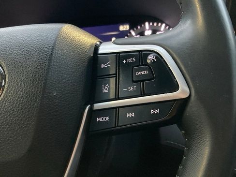 Used 2023 Toyota Highlander XSE image 20