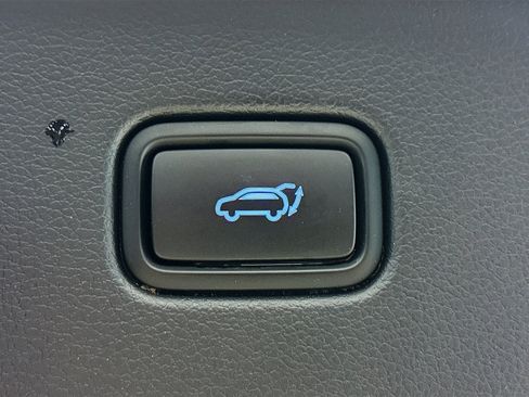 Used 2025 Hyundai Palisade SEL FWD image 32