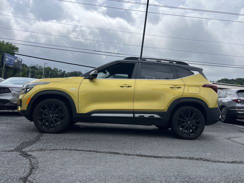 Used 2023 Kia Seltos Nightfall Edition AWD/4WD image 2