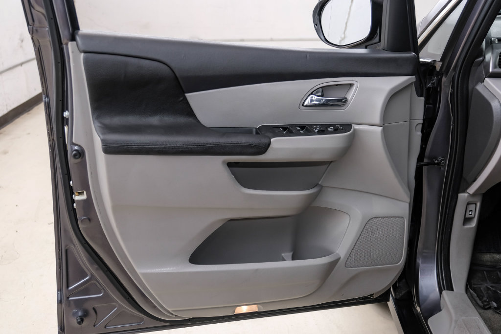 Used 2016 Honda Odyssey SE image 52