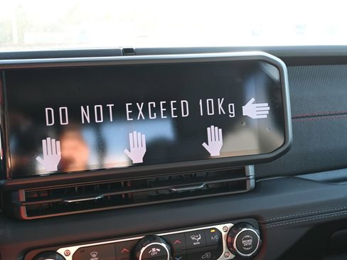 New 2026 Jeep Gladiator Rubicon image 12