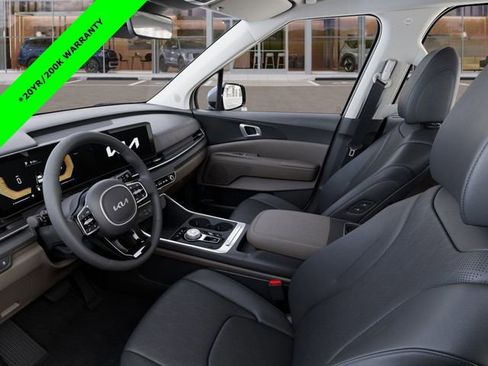 New 2026 Kia Carnival EX image 17