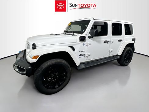 Used 2023 Jeep Wrangler Unlimited Sahara AWD/4WD image 9