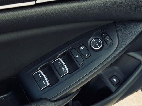 Used 2022 Honda Accord Sport image 11