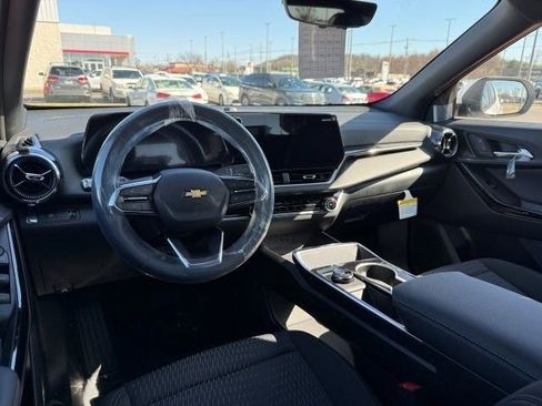 New 2026 Chevrolet Equinox LT FWD image 13