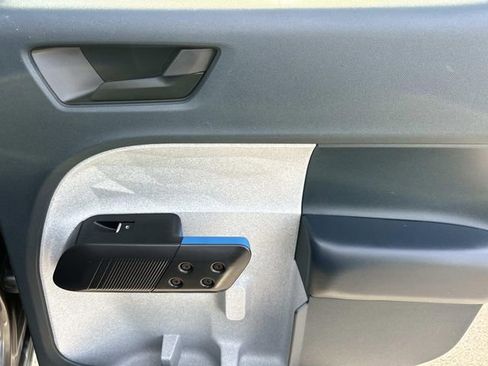 Used 2025 Ford Maverick XLT image 21