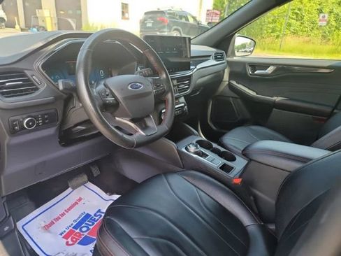 Used 2025 Ford Escape ST-Line Elite w/ Premium Technology Package AWD/4WD image 10