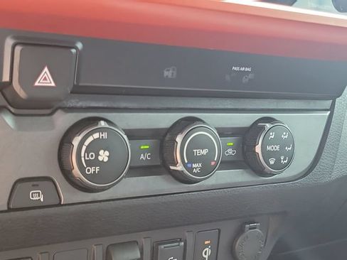 Used 2020 Toyota Tacoma TRD Sport RWD image 23