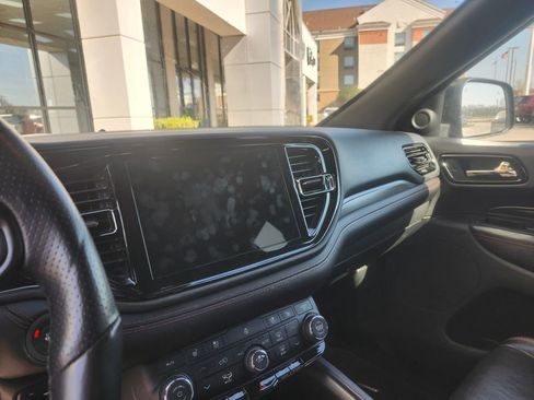Used 2024 Dodge Durango GT image 7