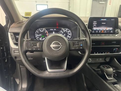 Used 2023 Nissan Rogue SV AWD/4WD image 11