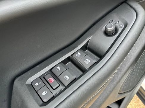 New 2025 Jeep Grand Cherokee Limited w/ Luxury Tech Group II image 12