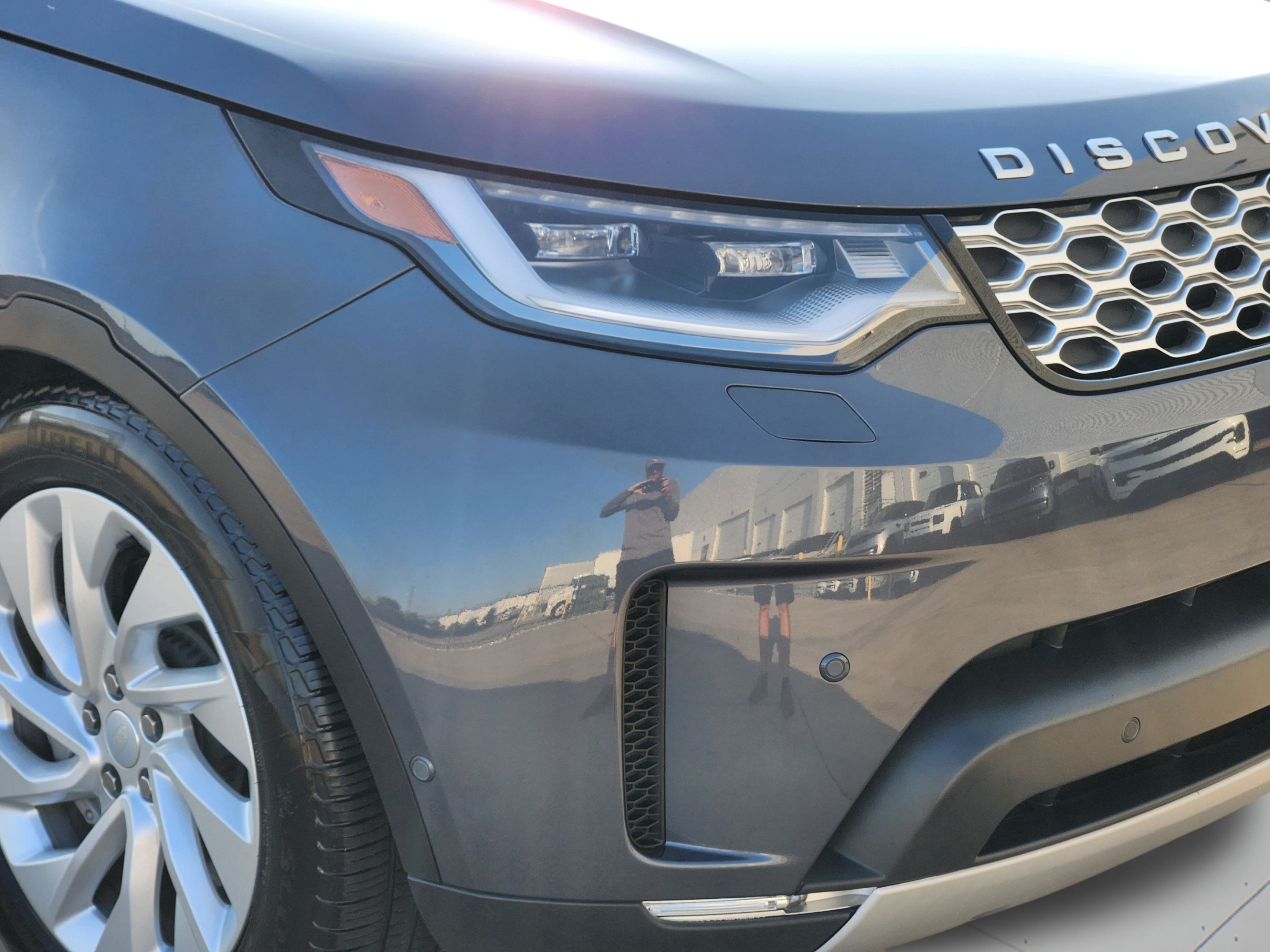 Certified 2026 Land Rover Discovery S AWD/4WD image 33