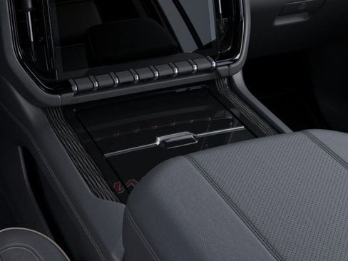 New 2025 GMC Yukon XL Elevation image 23