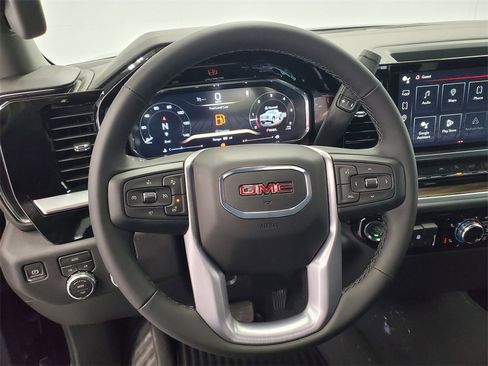 New 2026 GMC Sierra 1500 Elevation image 12