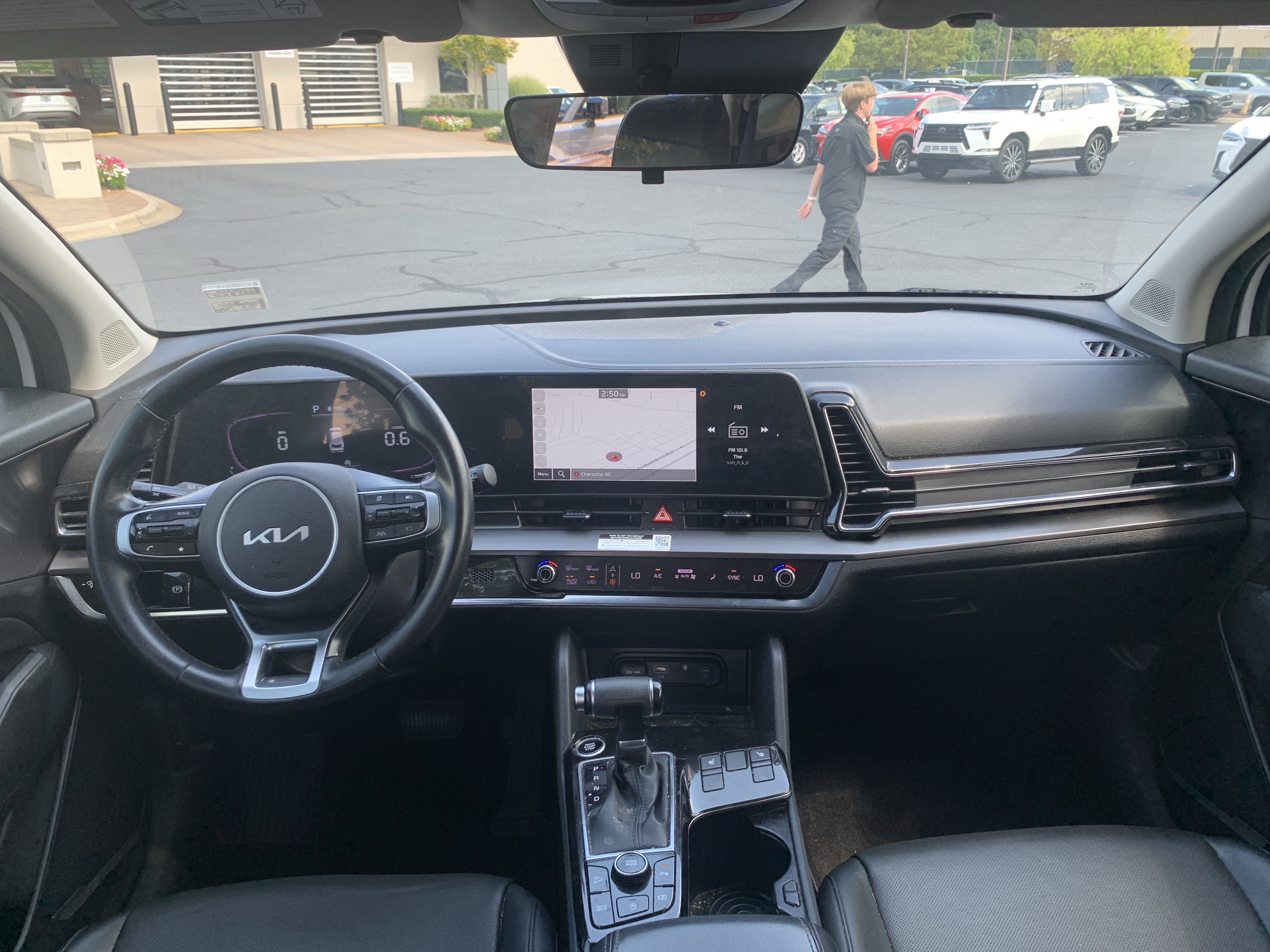 Used 2023 Kia Sportage EX FWD image 30