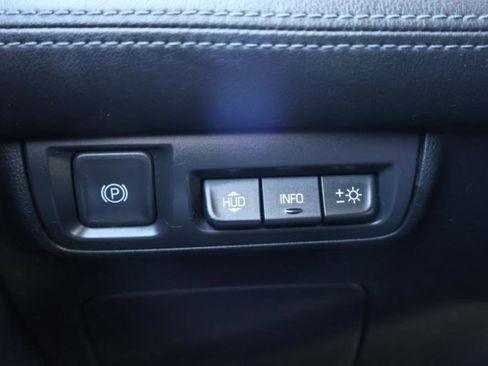 Used 2018 Buick LaCrosse Premium image 15