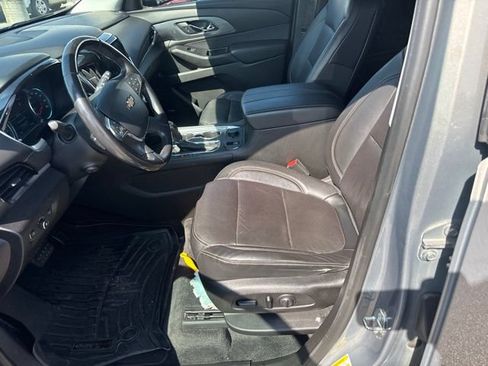 Used 2019 Chevrolet Traverse Premier AWD/4WD image 5