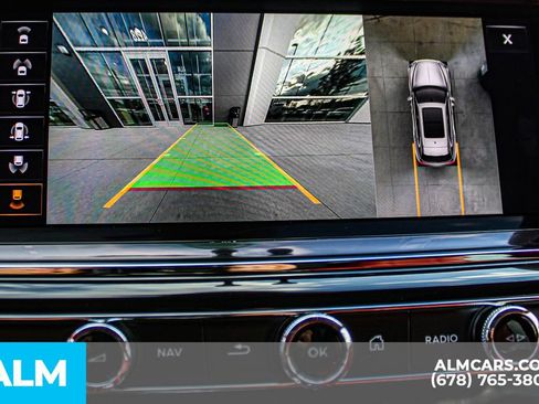 Used 2023 Bentley Bentayga image 35