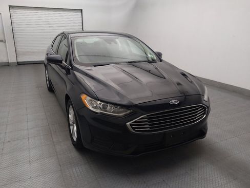Used 2020 Ford Fusion SE FWD image 14