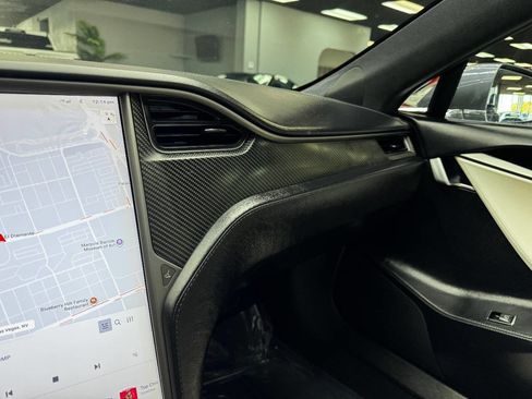 Used 2018 Tesla Model S 75D image 25
