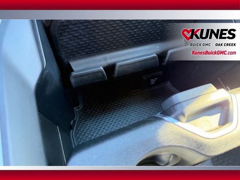 Used 2024 RAM 2500 Laramie image 19