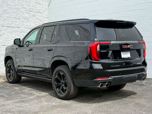 Certified 2025 GMC Yukon AT4 w/ AT4 Premium Package AWD/4WD image 7