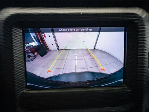 Used 2022 Jeep Wrangler Sport S image 34