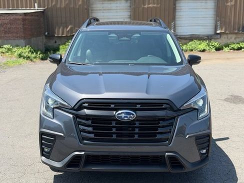 Used 2023 Subaru Ascent Onyx Edition AWD/4WD image 2