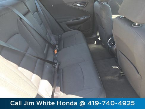 Used 2018 Chevrolet Malibu LT FWD image 19
