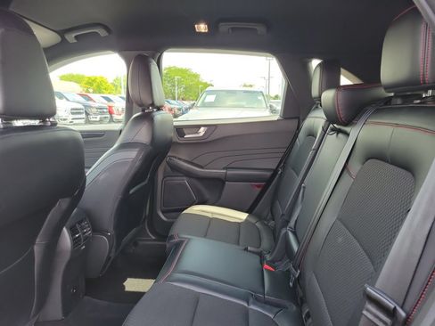 Certified 2023 Ford Escape ST-Line w/ Tech Pack #1 FWD image 14