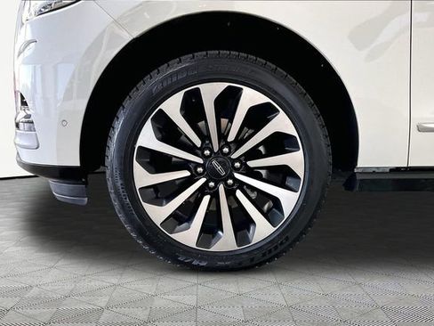 Used 2022 Lincoln Navigator Reserve AWD/4WD image 23