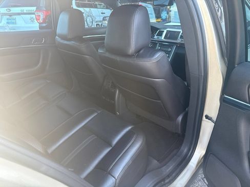 Used 2010 Lincoln MKS AWD image 14