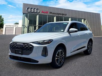 Certified 2025 Audi Q5 Premium w/ Convenience Package