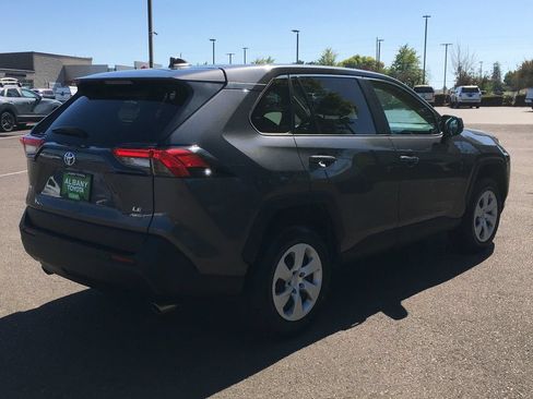 Used 2025 Toyota RAV4 LE AWD/4WD image 7
