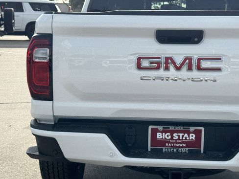 New 2026 GMC Canyon Elevation w/ Convenience Package image 11
