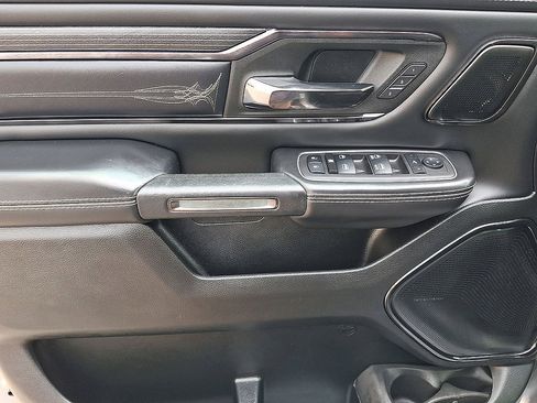 Used 2023 RAM 1500 Limited AWD/4WD image 16